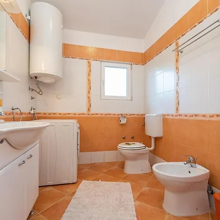 Apartament Buskulic