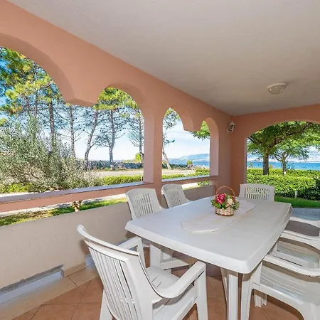 Apartament Buskulic Vir