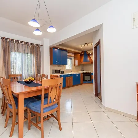 Buskulic Apartament *